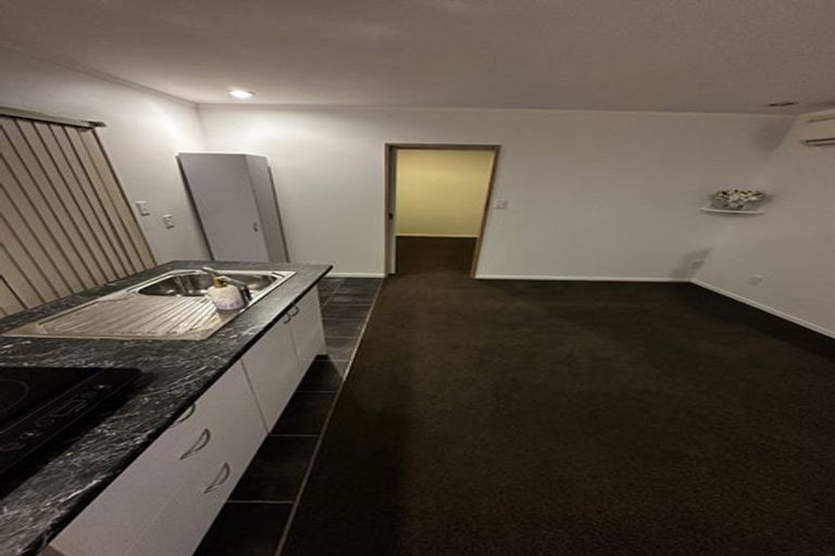 Photo of property in 69 Vintage Drive, Henderson, Auckland, 0612