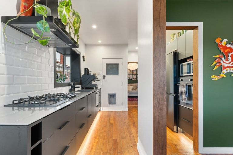 Photo of property in 43 Duckworth Street, Andersons Bay, Dunedin, 9013