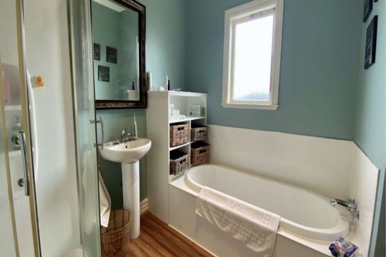 Photo of property in 124 Warwick Street, Feilding, 4702