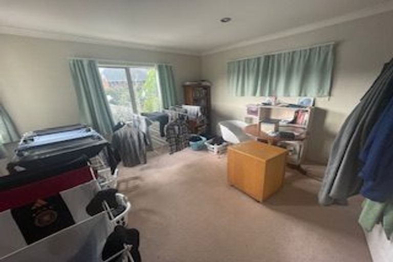 Photo of property in 27d Lyford Crescent, Sunnynook, Auckland, 0620