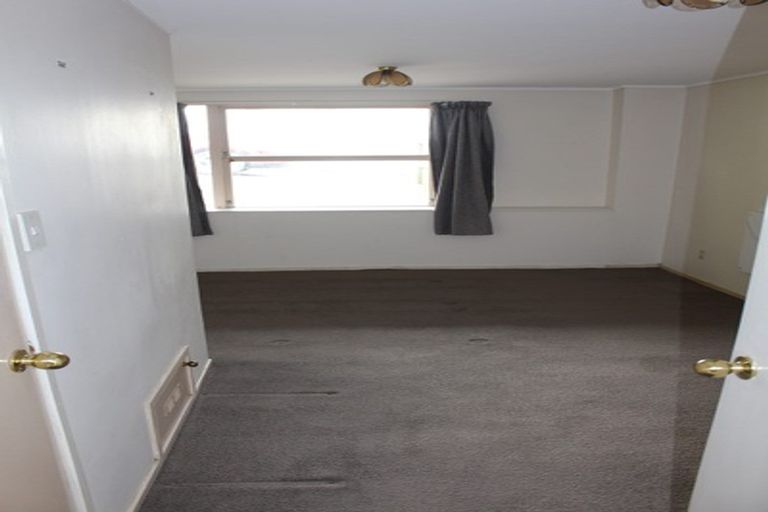 Photo of property in 1/51 Deep Creek Road, Waiake, Auckland, 0630