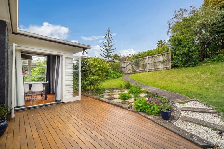 Photo of property in 28 Tilden Avenue, Hillcrest, Auckland, 0627