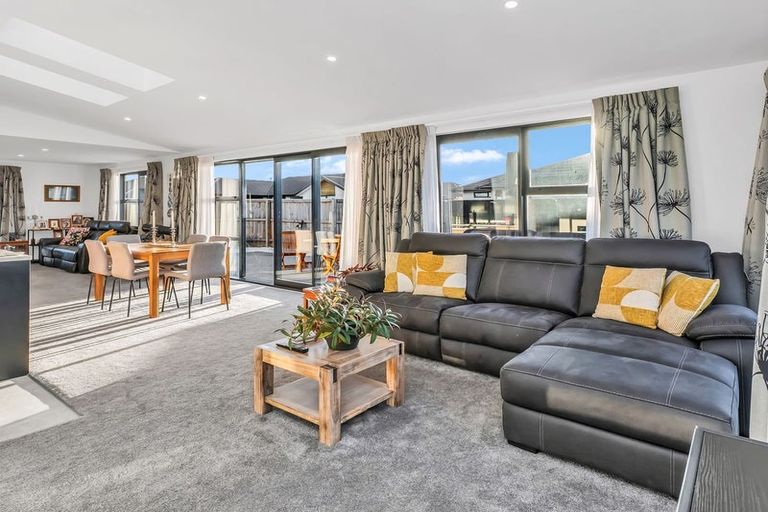 Photo of property in 6 Blossom Lane, Rolleston, 7615