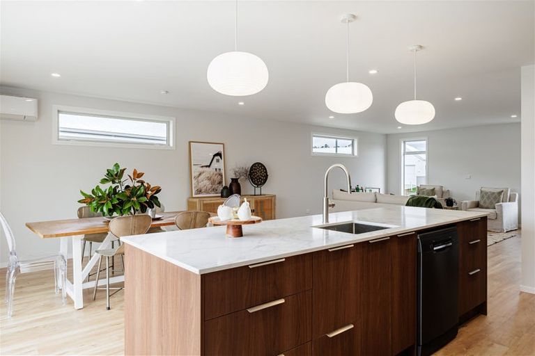 Photo of property in 63 Pelorus Avenue, Poraiti, Napier, 4112