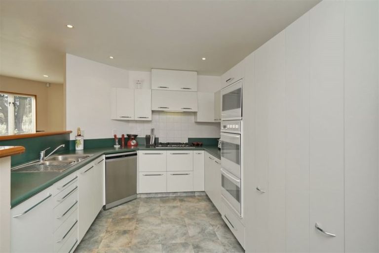 Photo of property in 114 Mccormacks Bay Road, Mount Pleasant, Christchurch, 8081