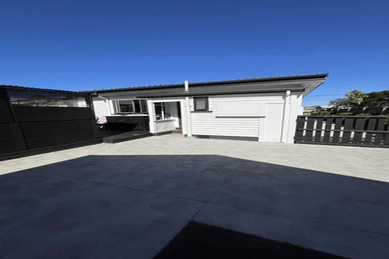 Photo of property in 69 Coopers Road, Dallington, Christchurch, 8061