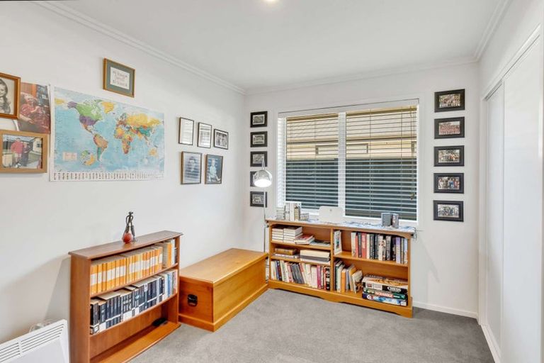 Photo of property in 6 Crossley Avenue, Woodend, 7610