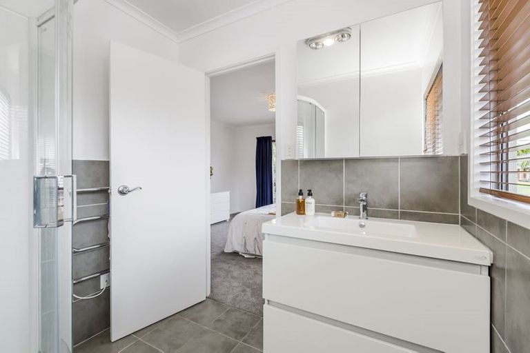 Photo of property in 41 Kristin Lane, Albany, Auckland, 0632