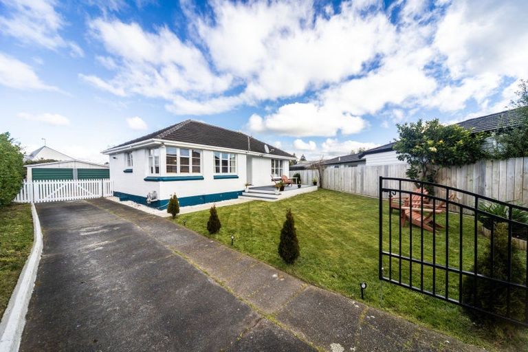 Photo of property in 16 Leicester Street, Terrace End, Palmerston North, 4410
