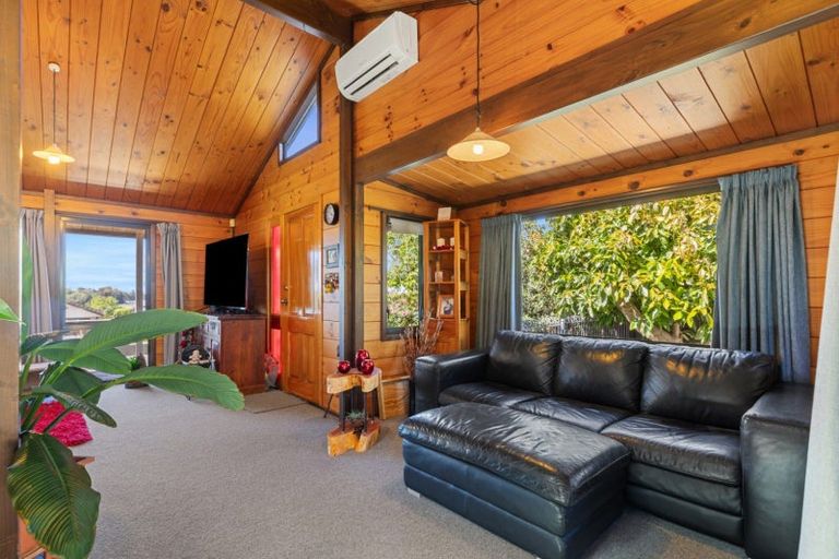 Photo of property in 38 Endeavour Avenue, Welcome Bay, Tauranga, 3112
