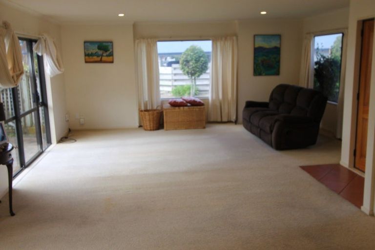 Photo of property in 8 Takawai Place, Nukuhau, Taupo, 3330