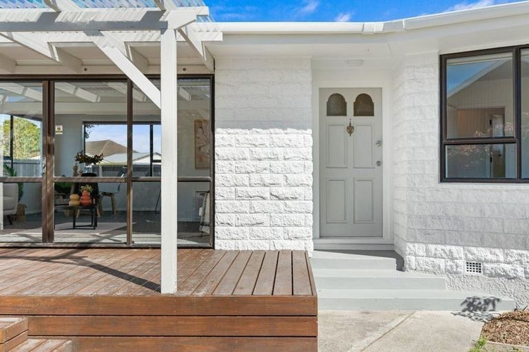 Photo of property in 100 Farrington Avenue, Bishopdale, Christchurch, 8053