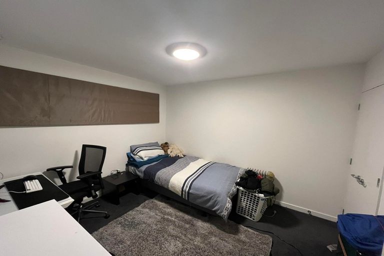 Photo of property in 2/272 Marine Parade, New Brighton, Christchurch, 8061