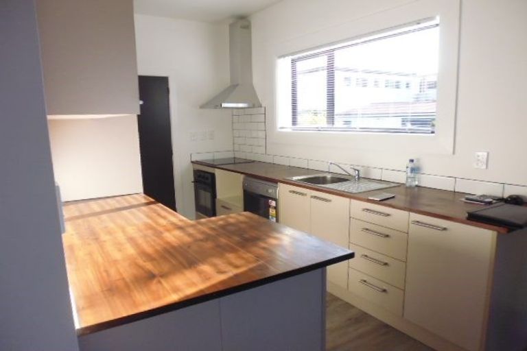 Photo of property in 8 Avon Street, Waterloo, Lower Hutt, 5011