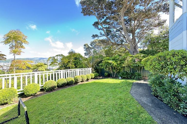 Photo of property in 117 Townsend Road, Miramar, Wellington, 6022