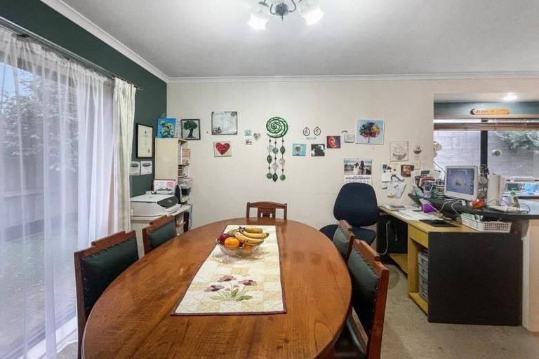 Photo of property in 14b Dover Road, St Andrews, Hamilton, 3200