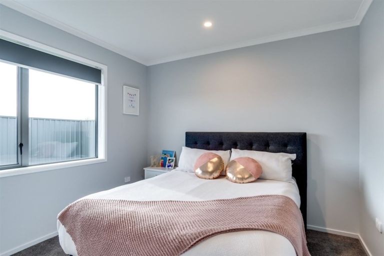 Photo of property in 24 Hurunui Drive, Te Awa, Napier, 4110