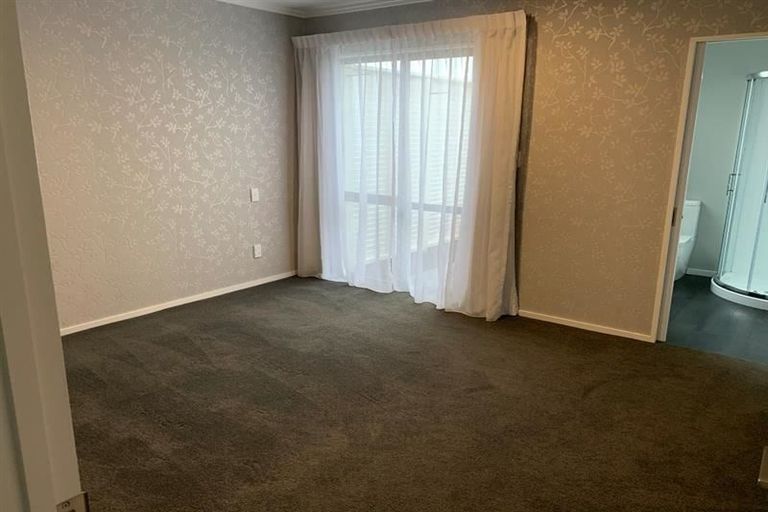 Photo of property in 10 Aroha Street, Pegasus, 7612