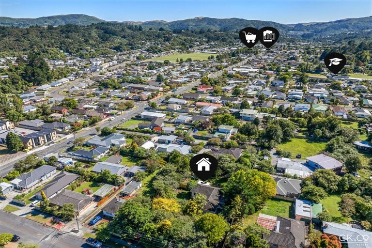 Photo of property in 7 Manuka Street, Stokes Valley, Lower Hutt, 5019