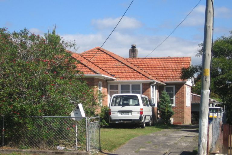Photo of property in 48 Delta Avenue, New Lynn, Auckland, 0600