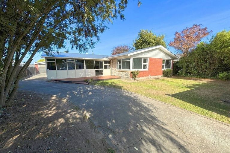 Photo of property in 56 Peer Street, Upper Riccarton, Christchurch, 8041