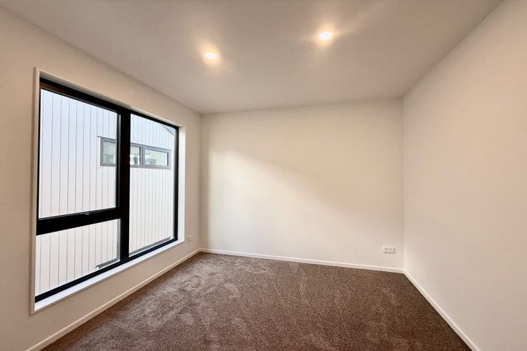 Photo of property in 192 Henwood Road, Westgate, 0814