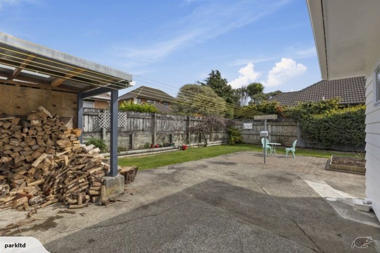 Photo of property in 13 Whites Line West, Woburn, Lower Hutt, 5010