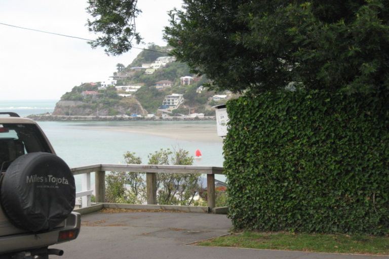 Photo of property in 1 Moncks Spur Road, Redcliffs, Christchurch, 8081