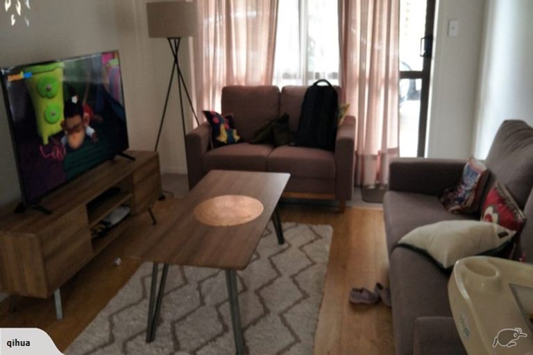 Photo of property in 19 Janome Place, Bucklands Beach, Auckland, 2014