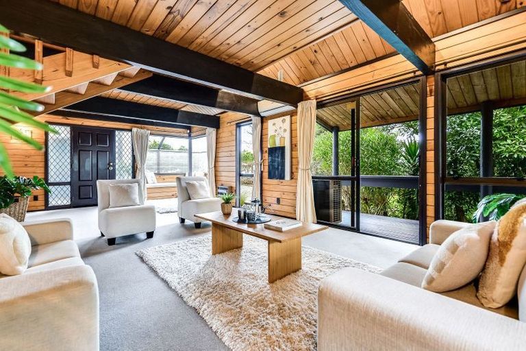 Photo of property in 136 Dinsdale Road, Dinsdale, Hamilton, 3204