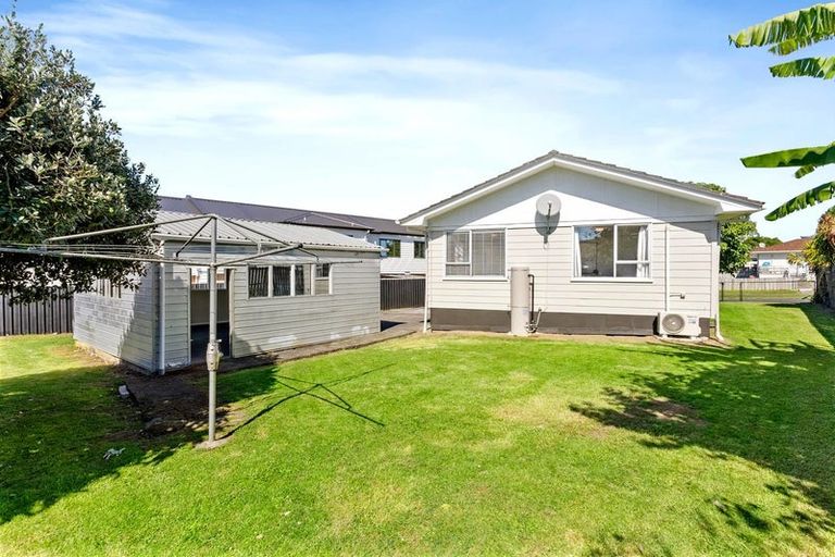 Photo of property in 39 Court Town Close, Mangere, Auckland, 2022