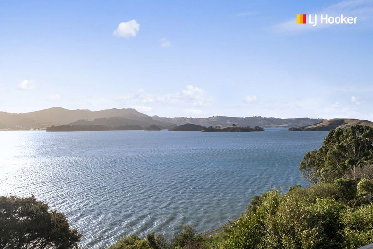 Photo of property in 35 Oxley Crescent, Broad Bay, Dunedin, 9014