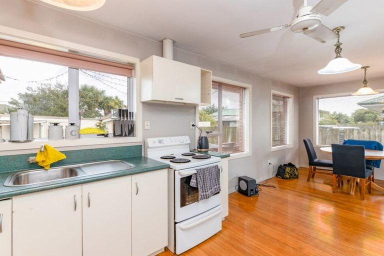 Photo of property in 155 Gayhurst Road, Dallington, Christchurch, 8061