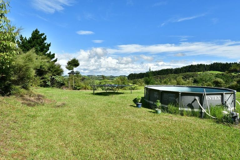 Photo of property in 129 Mcleod Road, South Head, Helensville, 0874