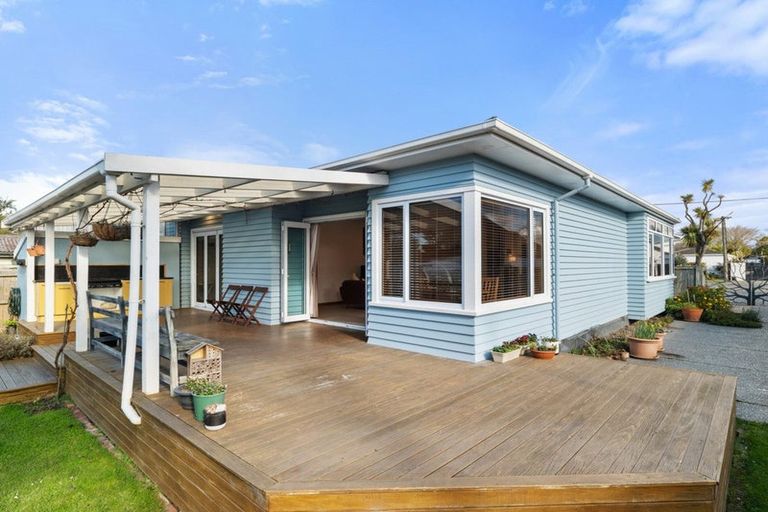 Photo of property in 16 Kotare Street, Fendalton, Christchurch, 8041