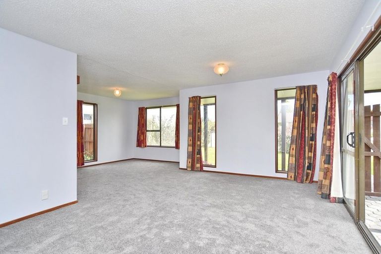 Photo of property in 2 Kinross Street, Hei Hei, Christchurch, 8042