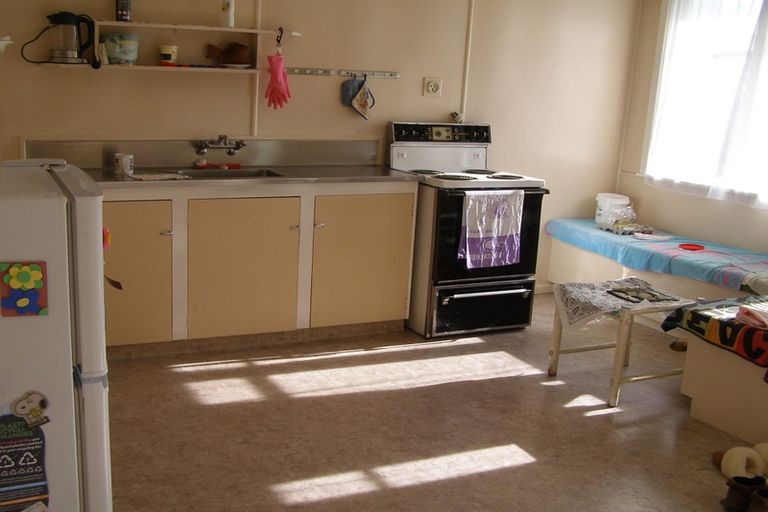 Photo of property in 1/143 Gloucester Street, Taradale, Napier, 4112