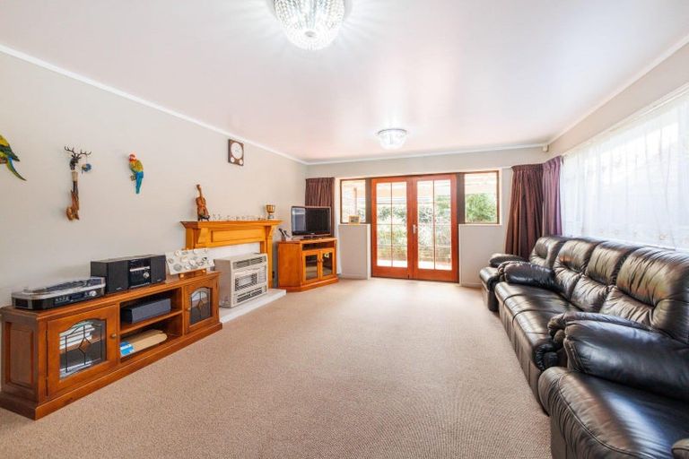Photo of property in 3a Caroline Crescent, Highbury, Palmerston North, 4412