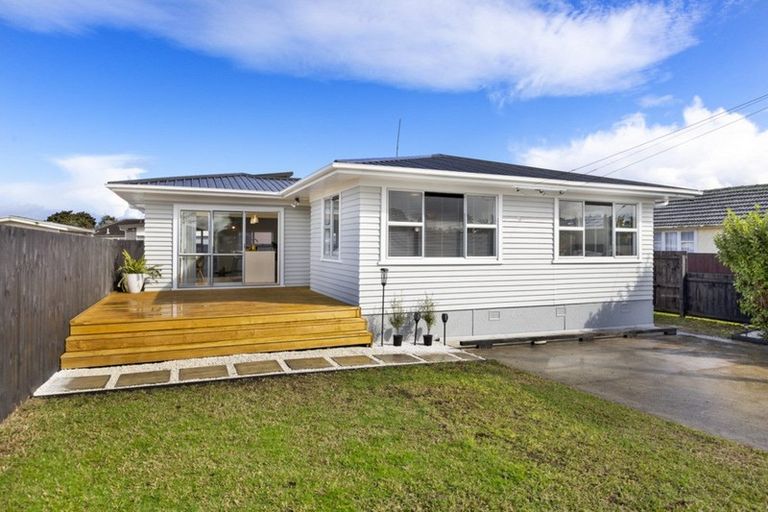 Photo of property in 604b Te Atatu Road, Te Atatu Peninsula, Auckland, 0610