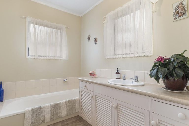 Photo of property in 27b Kotuku Place, Matua, Tauranga, 3110