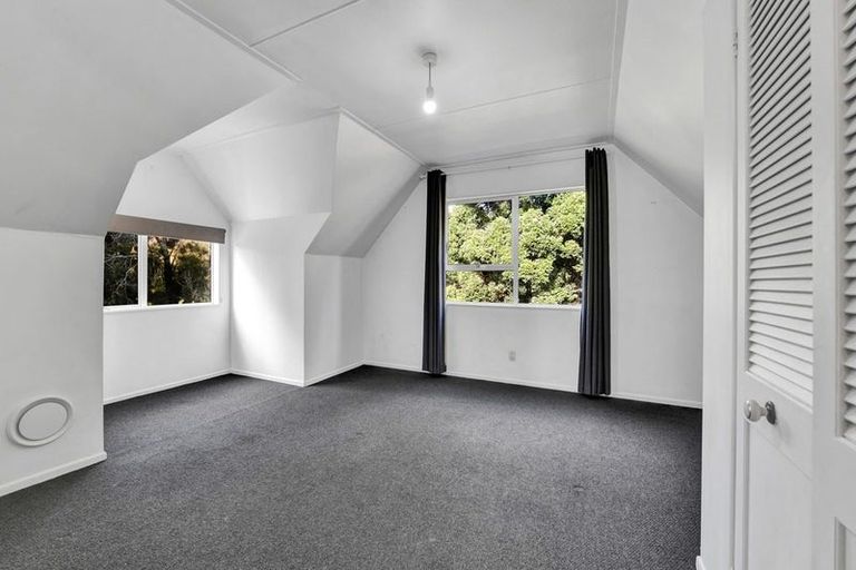 Photo of property in 8 Elizabeth Place, Ferndale, New Plymouth, 4310