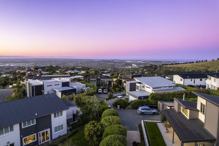 Photo of property in 11 Stonewall Place, Huntsbury, Christchurch, 8022