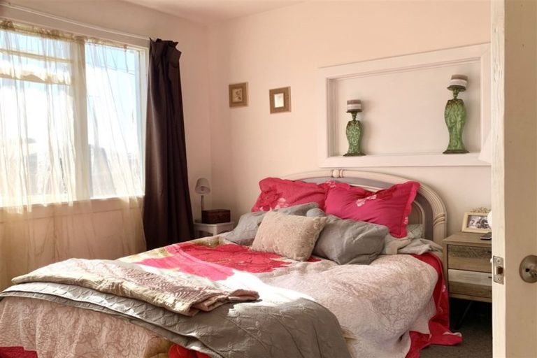 Photo of property in 17 Kearneys Road, Linwood, Christchurch, 8062