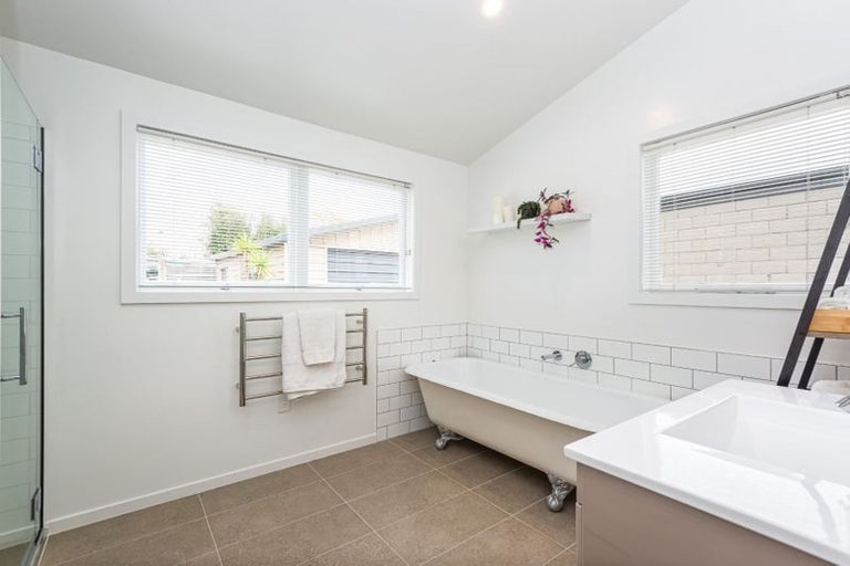 Photo of property in 84 Tennyson Street, Sydenham, Christchurch, 8023