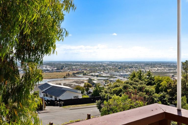 Photo of property in 4 Michael Avenue, Mount Pleasant, Christchurch, 8081