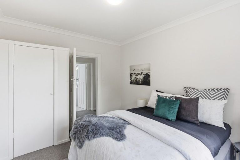 Photo of property in 15 Golf Road, Paraparaumu Beach, Paraparaumu, 5032