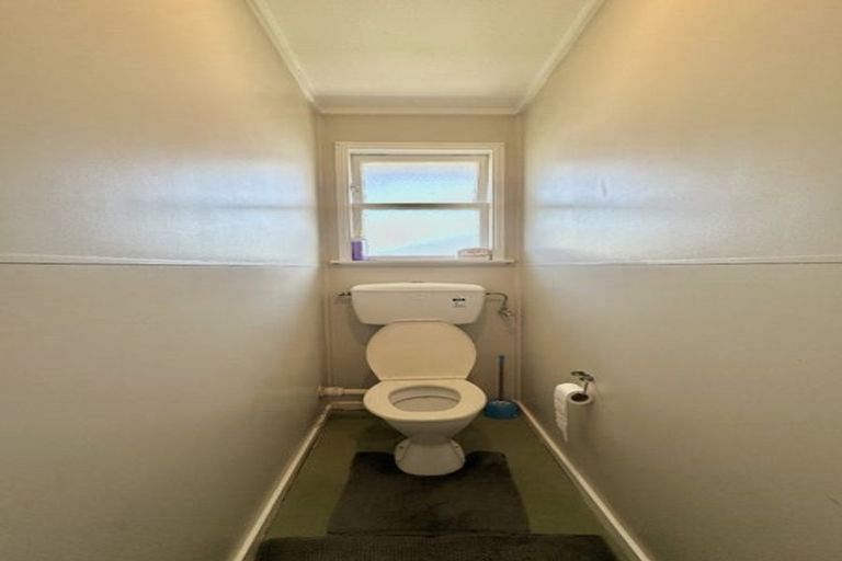 Photo of property in 2 Joseph Grove, Elderslea, Upper Hutt, 5018