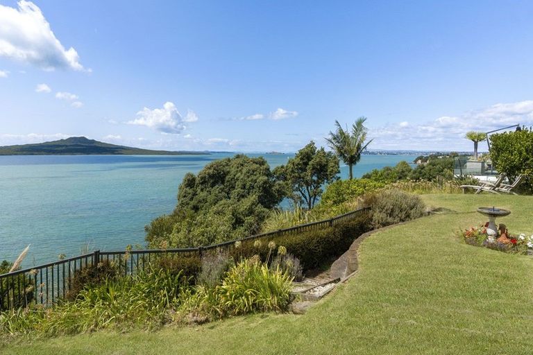 Photo of property in 4/64 Seacliffe Avenue, Belmont, Auckland, 0622