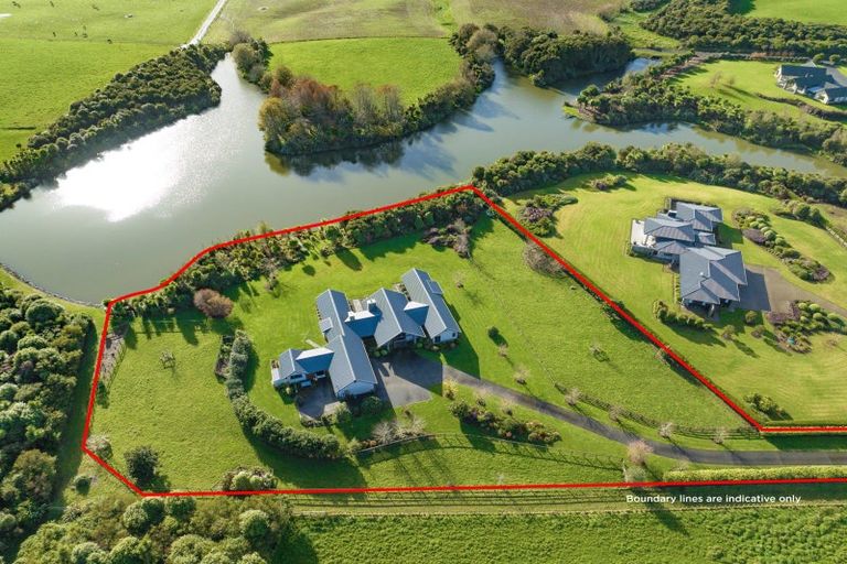 Photo of property in 98 Bushlake Way, Kingseat, Papakura, 2580