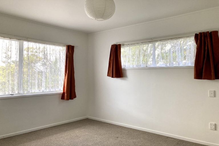 Photo of property in 17 Camrose Place, Glenfield, Auckland, 0629